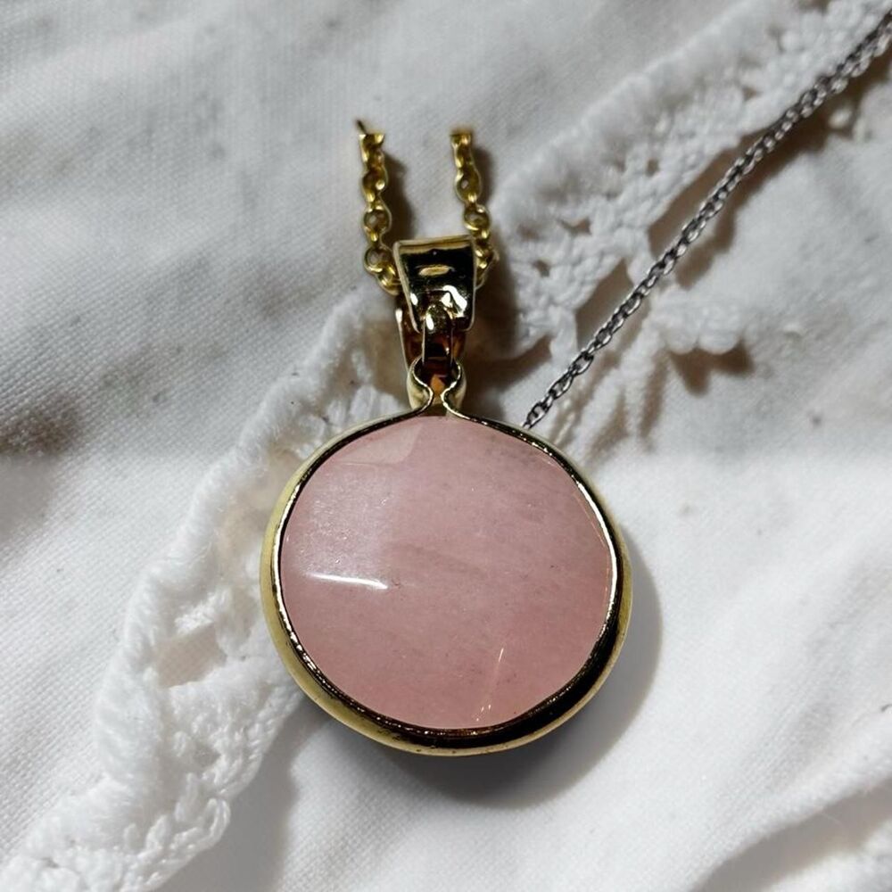 Pink-rose Women's Gold and Pink Jewellery - Picture 5 of 6